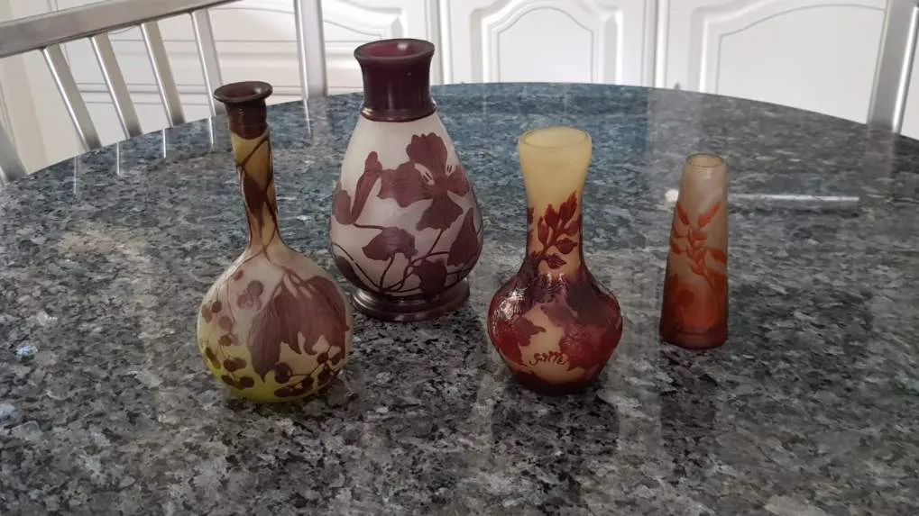 Objet d'art ou de décoration à vendre chez un antiquaire près de Lyon