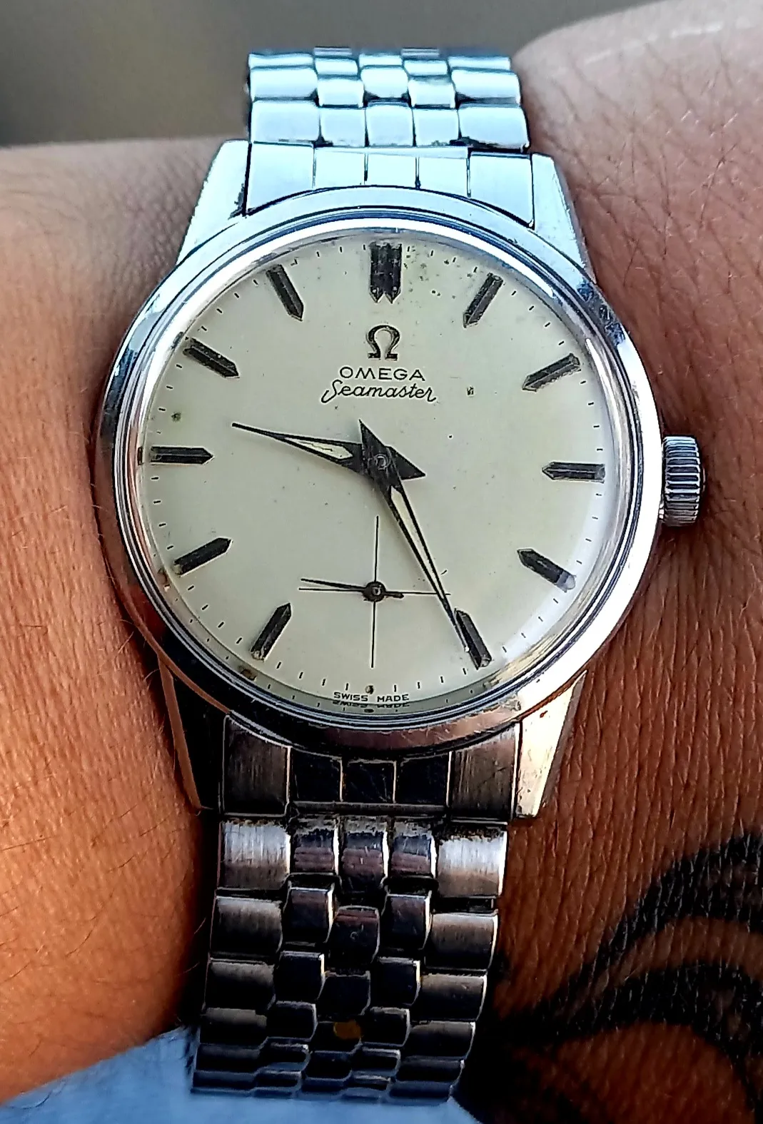 Montre ancienne à vendre chez un antiquaire près de Lyon