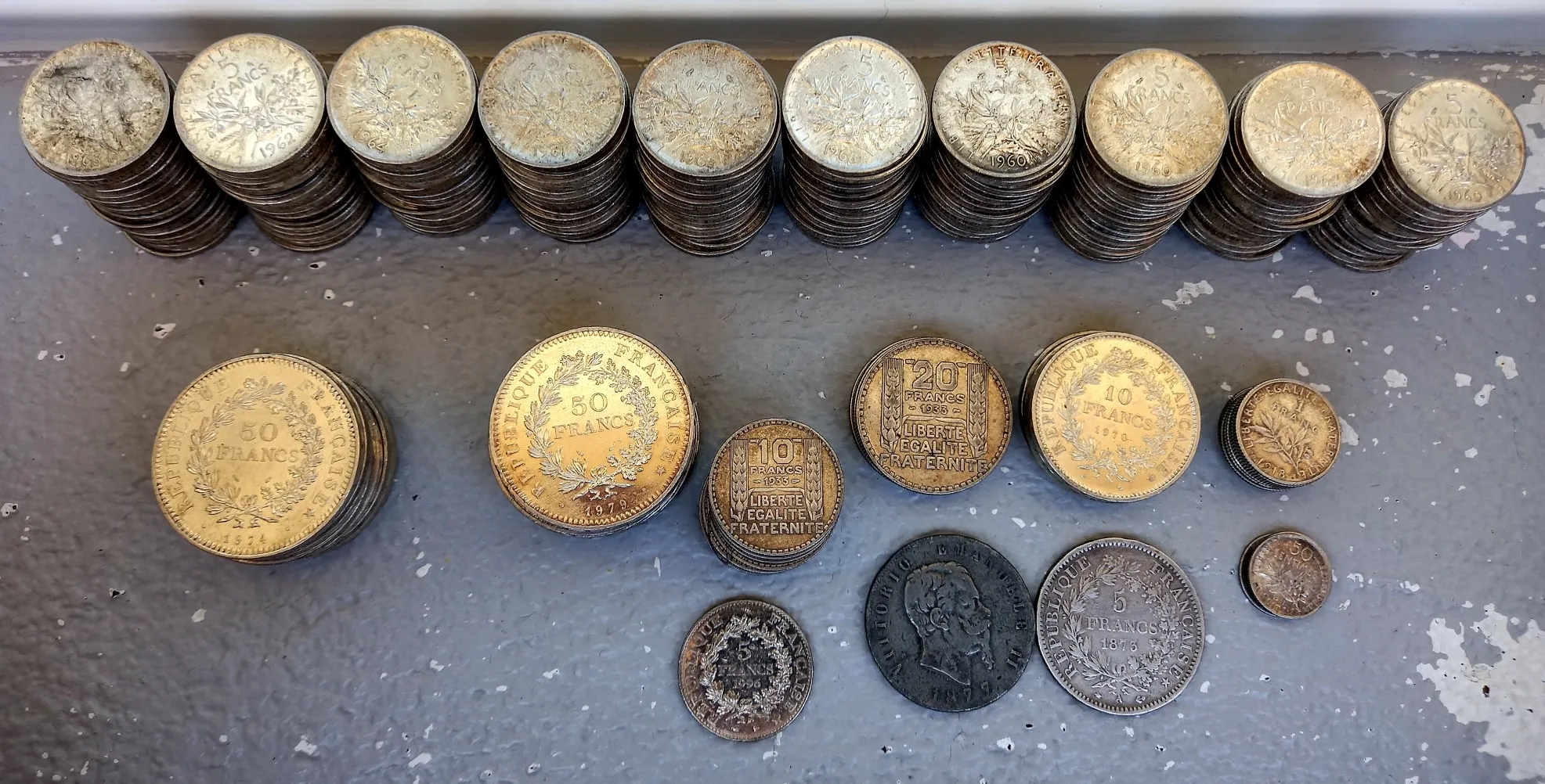 Pièce de monnaie de collection à vendre chez un antiquaire près de Lyon