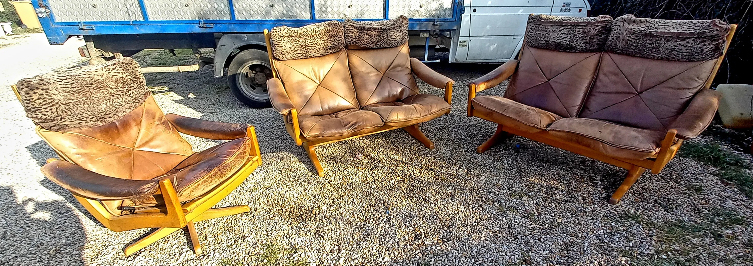 Meuble vintage à vendre chez un antiquaire près de Lyon