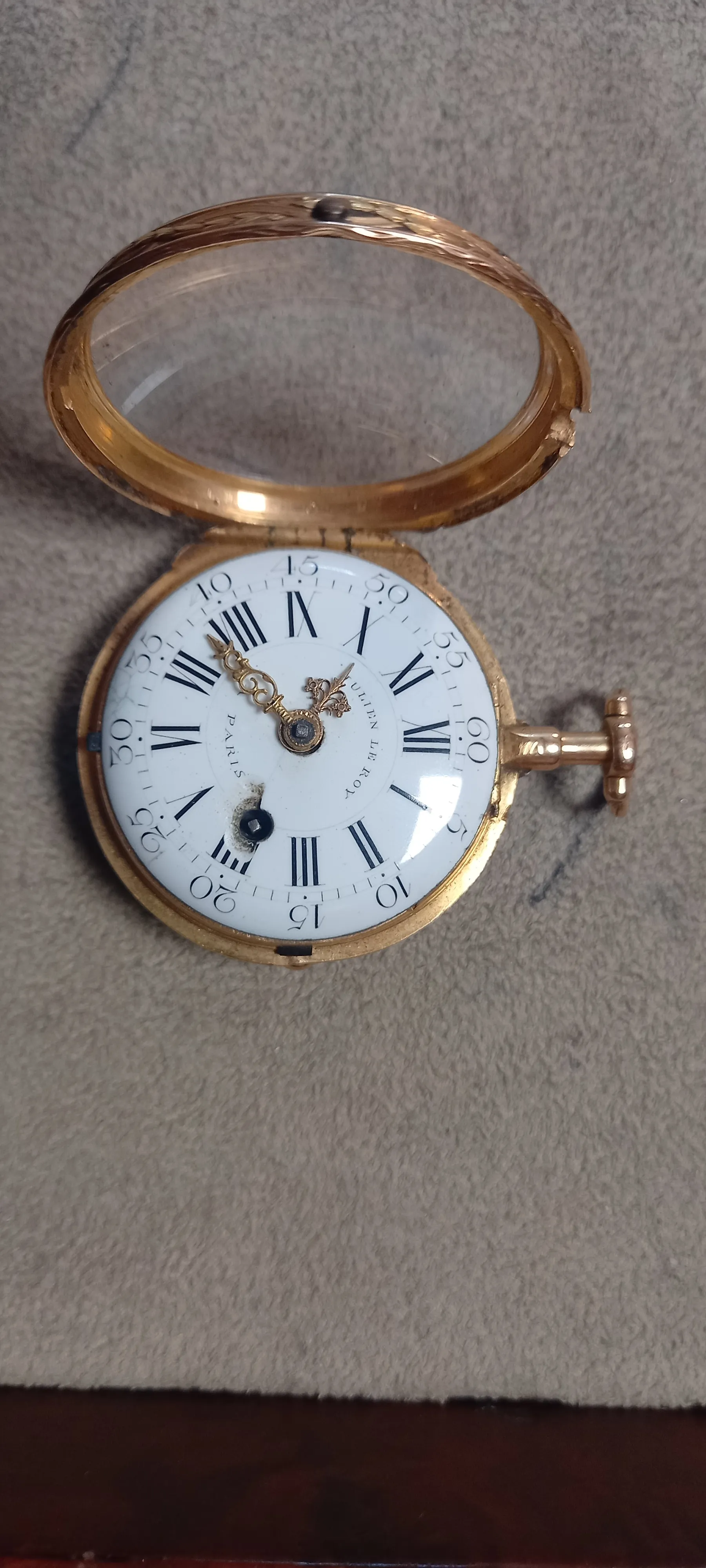 Montre à gousset ancienne en or, cadran émail à chiffres romains signé Julien Le Roy, Paris