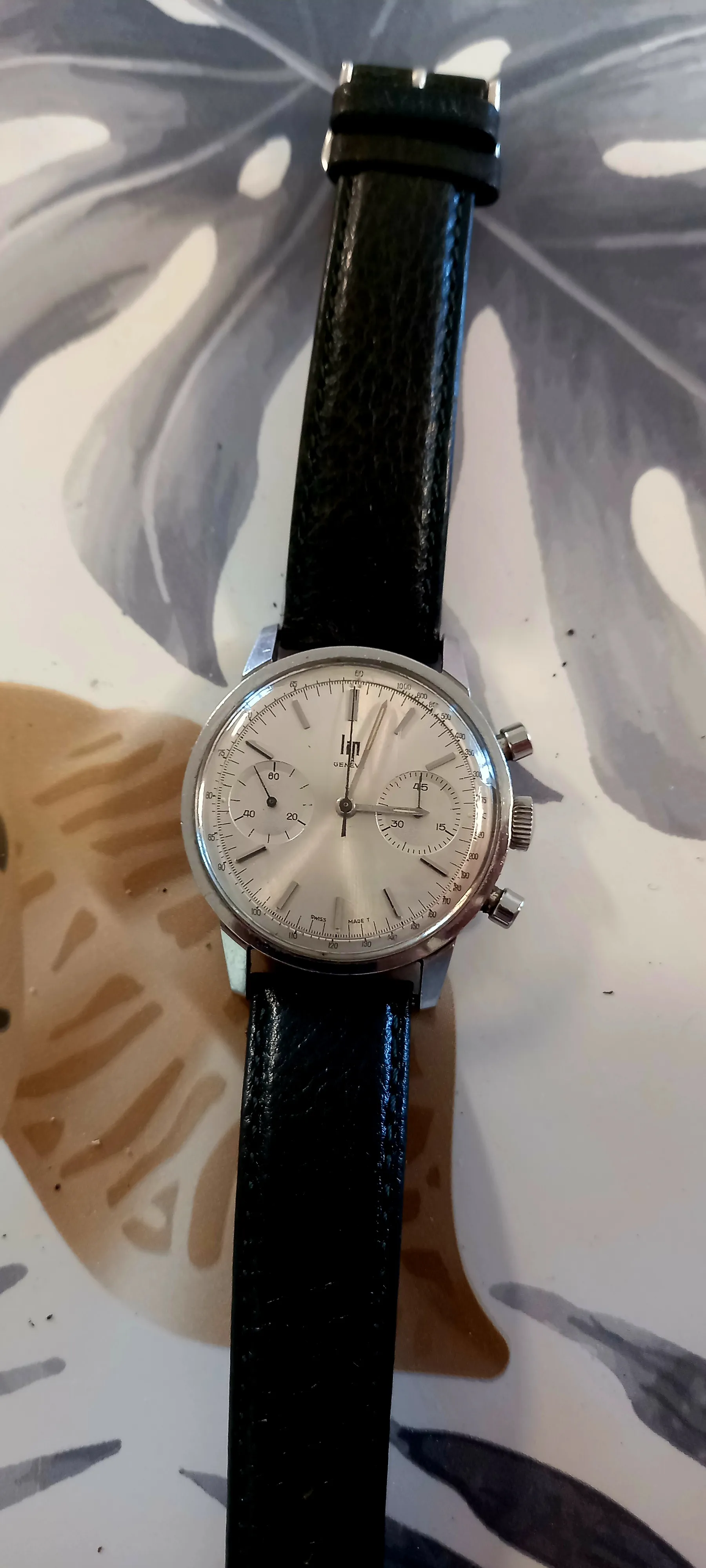 Chronographe Lip, années 50-60 à vendre chez un antiquaire près de Lyon