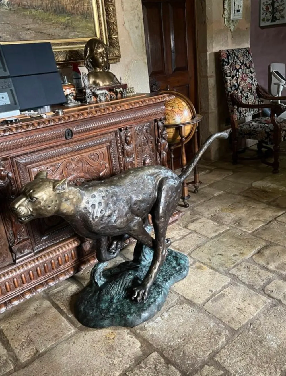 Tableaux, miroirs, vases et bronzes