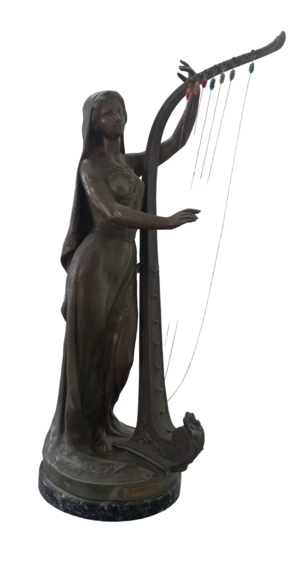 Statue en bronze à vendre chez un antiquaire près de Lyon