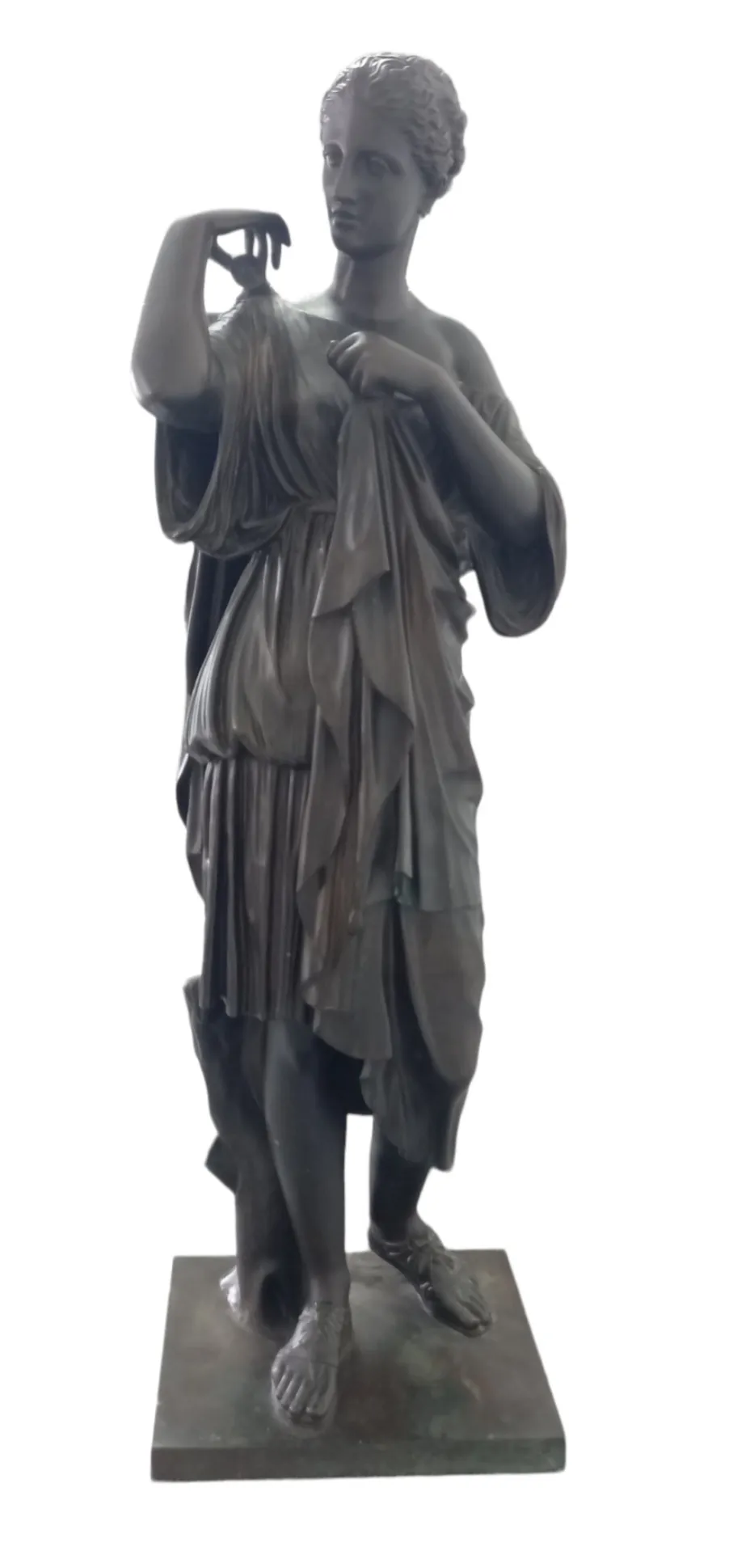Statue en bronze à vendre chez un antiquaire près de Lyon